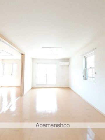 広島市安芸区 2階建 築16年の内装写真