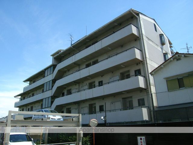 ロイヤルハイツ松ヶ丘の外観写真
