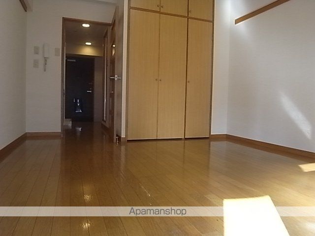 エクセルシオール金山の内装写真