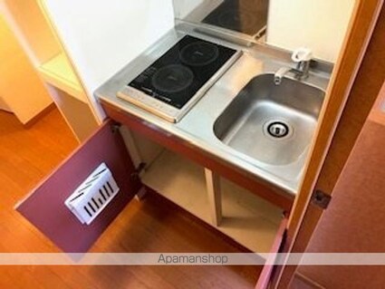 レオパレスクリスタルガーデン[1K/23.61m2]のリビング・居間