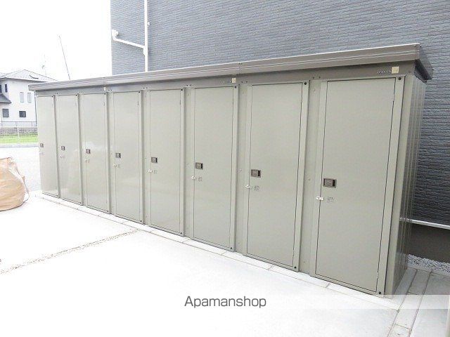 カーサ プラシードA棟の外観写真