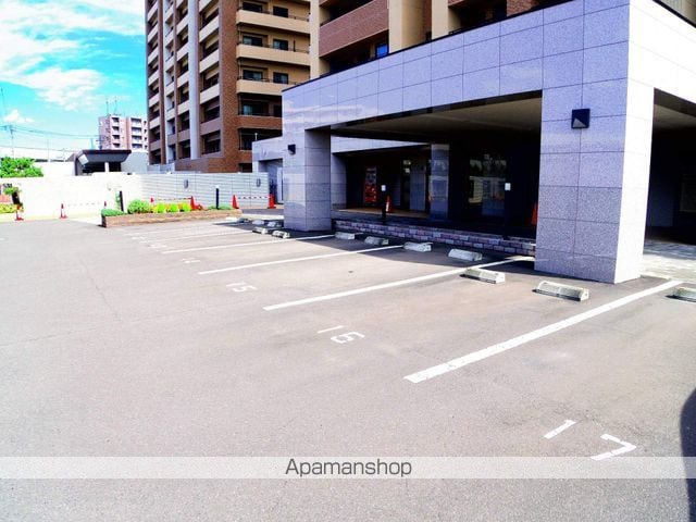 パシフィック西6条プライムの玄関写真