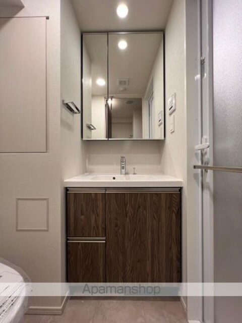 東京都新宿区百人町３丁目[1DK/26.97m2]の洗面所