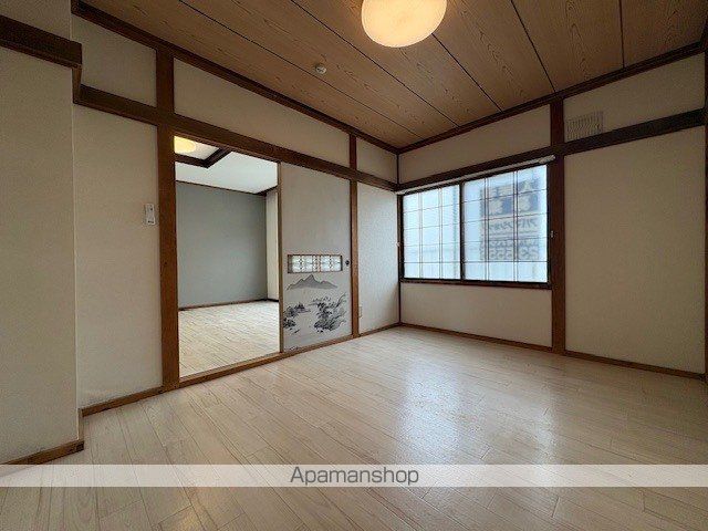 滝川市 2階建 築43年の内装写真