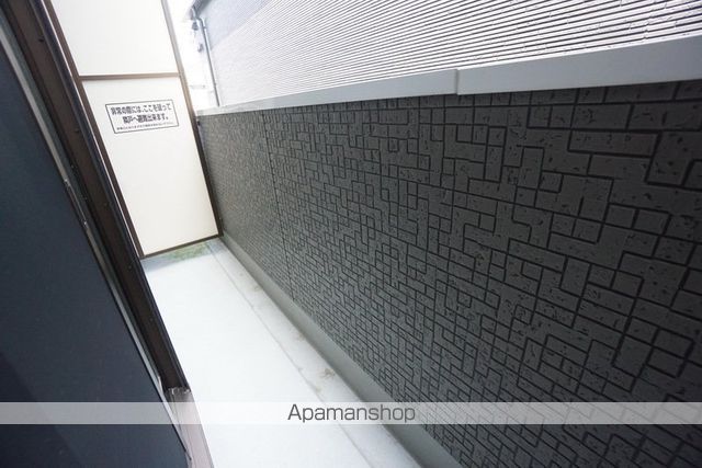 アースクエイク上条A棟の内装写真