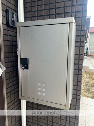 愛媛県新居浜市星原町[1LDK/40.35m2]の共用部1