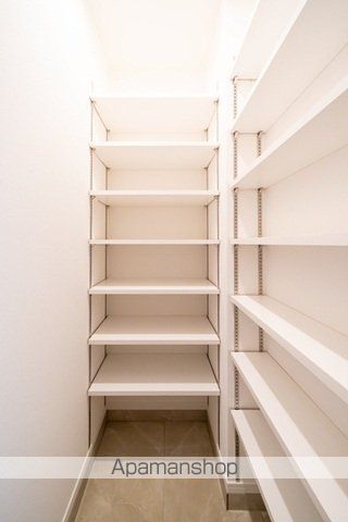 シーズンフラッツ平尾の内装写真