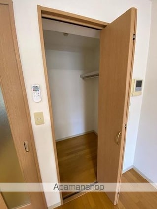 コンフォート松縄[1K/32.34m2]の収納