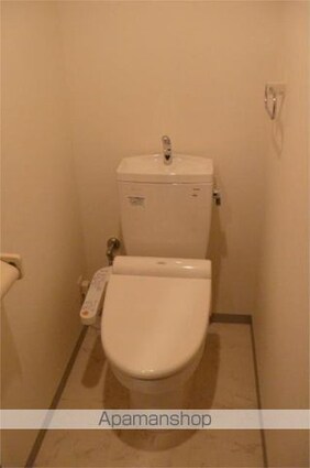 ファミーユ桜上水[1LDK/40.72m2]のトイレ