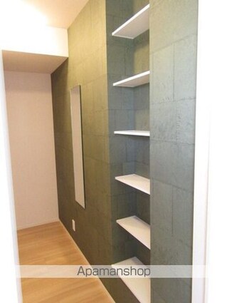 ヴィラアヴェニューセレーネ　Ａ棟[2LDK/59.65m2]の収納