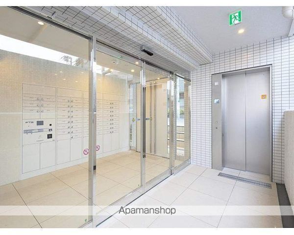PREMIUM CUBE 飯田橋moの玄関写真