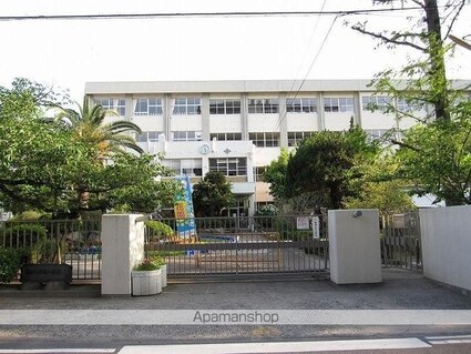 香川県高松市多賀町２丁目[1LDK/37.84m2]の周辺6