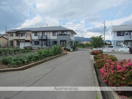 エバンスタウンコスモ　Ａ[2DK/47.69m2]の周辺2