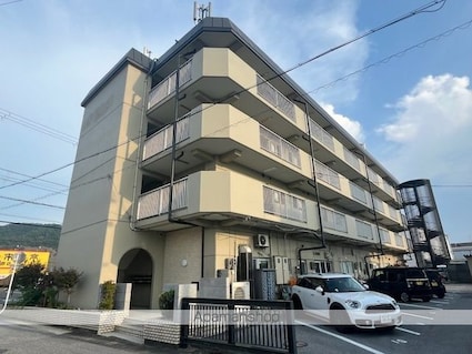 セリマンション[2LDK/58.32m2]の外観1