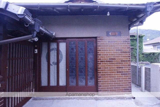 西鹿田借家の外観写真