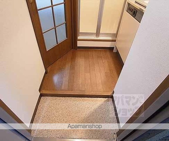 平行マンションの内装写真