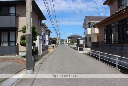 ウエストアベニュー[2LDK/55.89m2]のエントランス