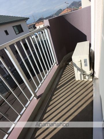クリスタル 12の内装写真