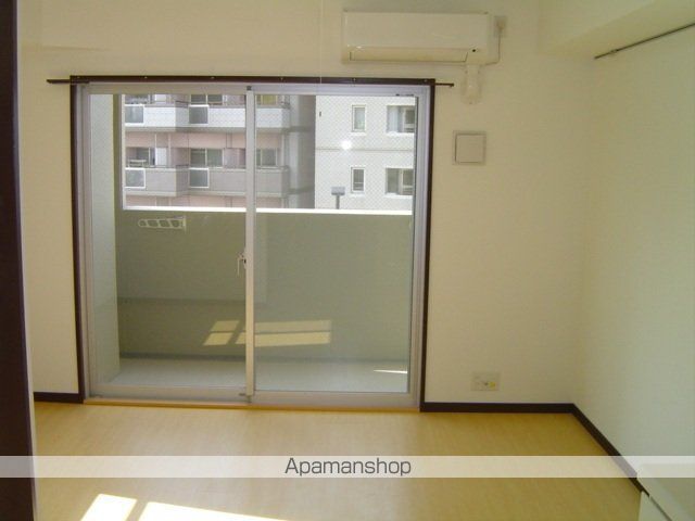 ADEN箱崎駅前の内装写真