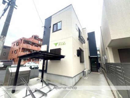 グリーンブーメラン[1K/27.35m2]の外観1