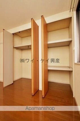 グランドールⅡ　Ｃ棟[2LDK/58.1m2]の収納