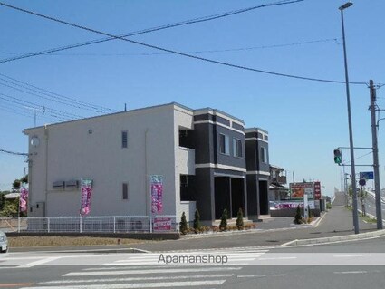 ヴィラ　カン[1LDK/54.14m2]の外観2