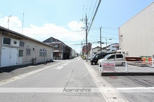 プラドールAの周辺写真