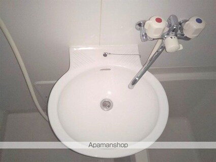 レオパレスファミリア[1K/19.87m2]の洗面所