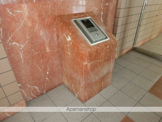 サーパスシティ西鹿児島東街区の玄関写真