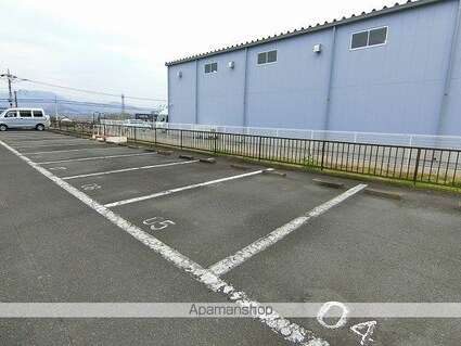 ビバリーヒル[1LDK/39.74m2]の駐車場