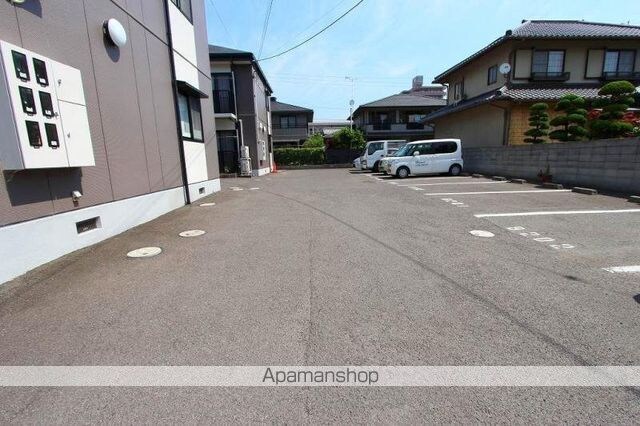 香川県高松市伏石町[2K/43.75m2]の駐車場