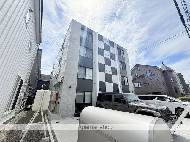 LIVING WITH MOTOの外観写真