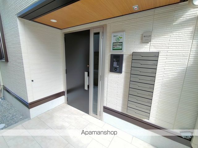 トリシア上甲子園の玄関写真