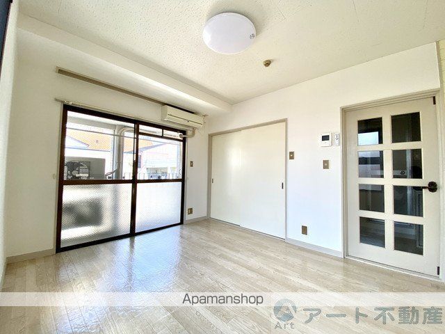 ニュー三番町ハイツの内装写真