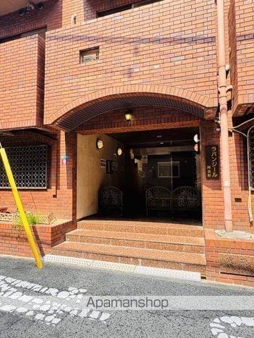 ラパンジール阿倍野の玄関写真