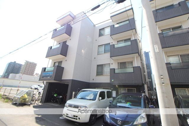 ハルトラーテ大通の外観写真