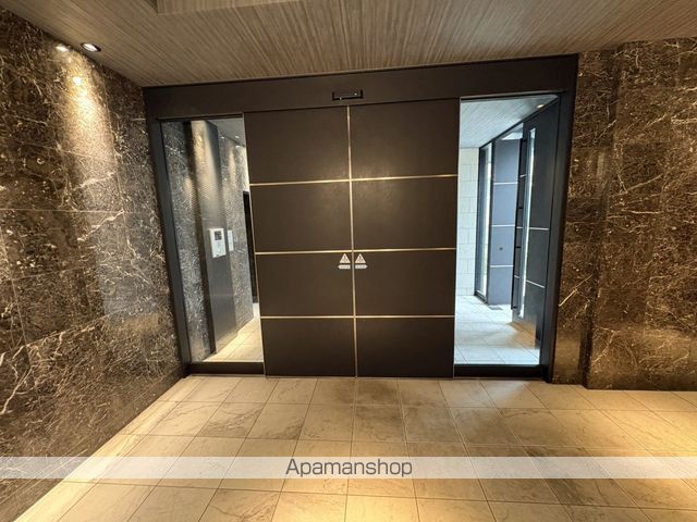 S−RESIDENCE星ヶ丘.の玄関写真