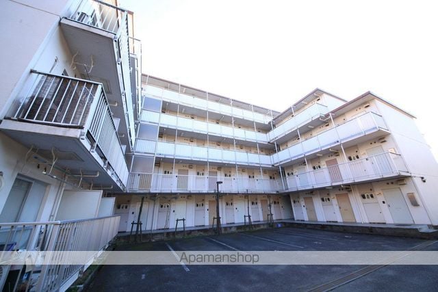 ストークレジデンスナカザワの外観写真