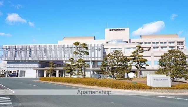 WEST FIELDの周辺写真