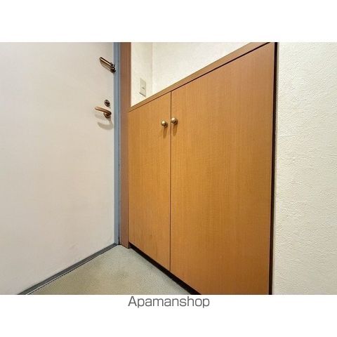グローバル川沿の内装写真