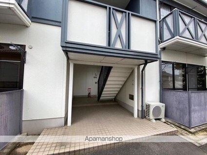 ヴィラ橋本　Ａ・Ｂ棟[2LDK/57.81m2]のエントランス