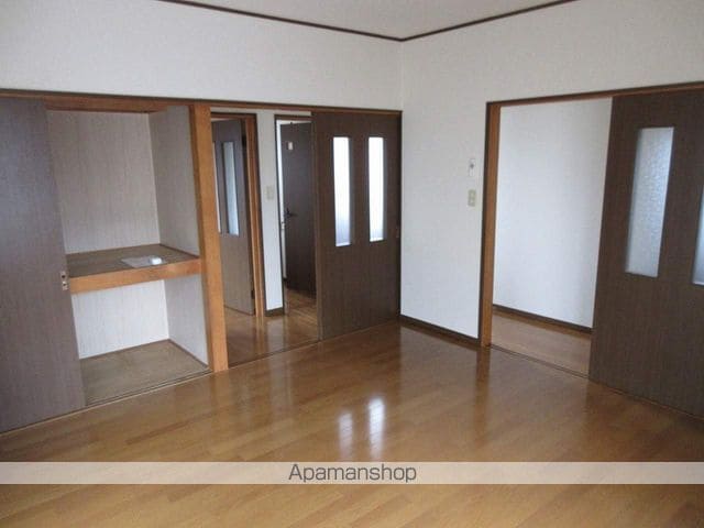 盛岡市 2階建 築25年の内装写真