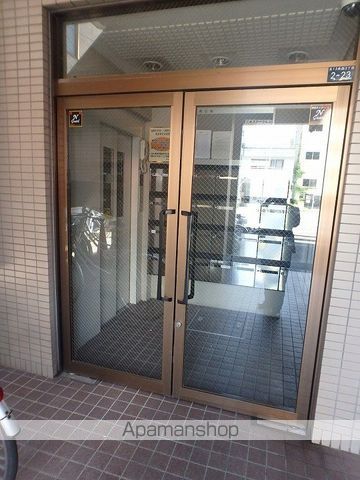 アクロビュー北大前の玄関写真