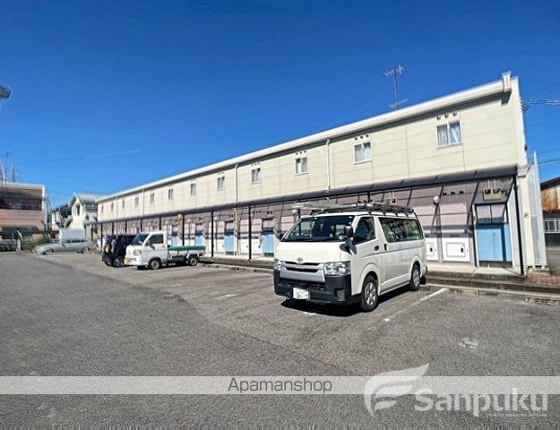 レオパレスグランド カメリアVの外観写真