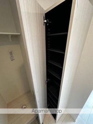 ハーモニーテラス江原町Ⅲ[1R/11.52m2]の玄関