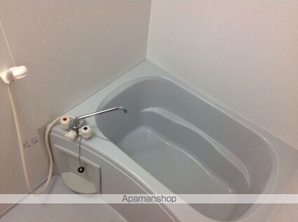 レオパレスシャングリラ２０００[2DK/49.68m2]のバス1