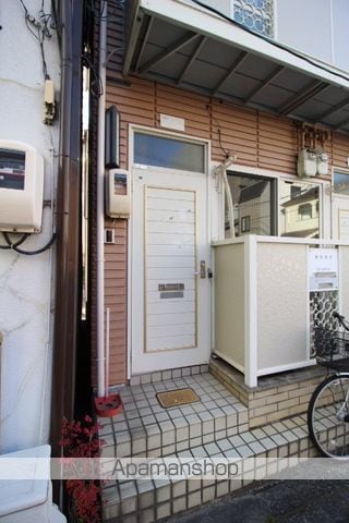 アーバンヒルズ河田の玄関写真