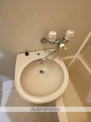 東京都世田谷区下馬２丁目[1K/20.3m2]の洗面所