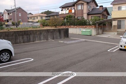 グランド　ソレイユ[1R/33.34m2]の駐車場