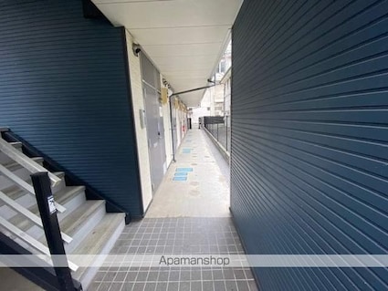 東京都新宿区下落合１丁目[1K/19.87m2]のエントランス2
